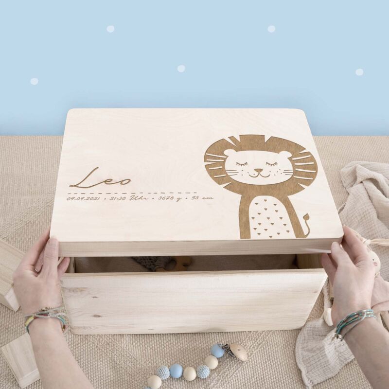 Erinnerungsbox „Löwe“ personalisiert Gravur