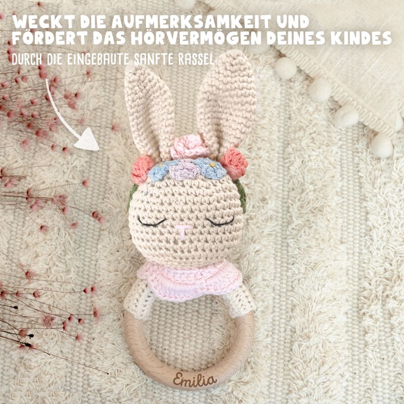 Personalisierte Babyrassel "Hasenmädchen"