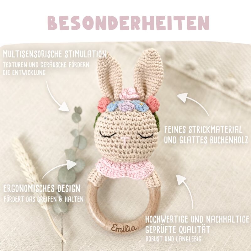 Personalisierte Babyrassel "Hasenmädchen"