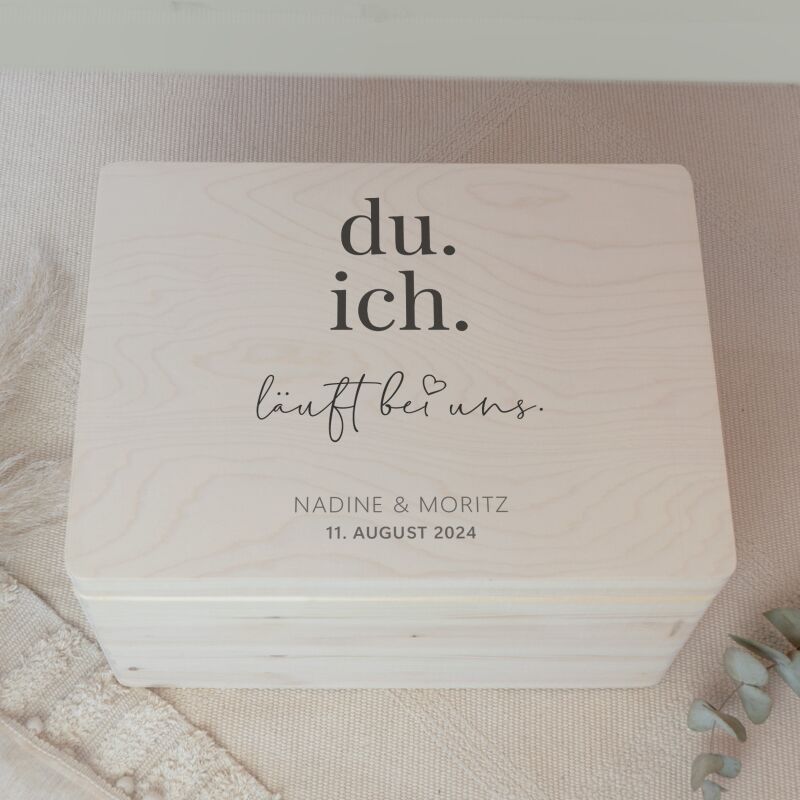 Personalisierte Erinnerungsbox zur Hochzeit Aquarell "läuft bei uns"