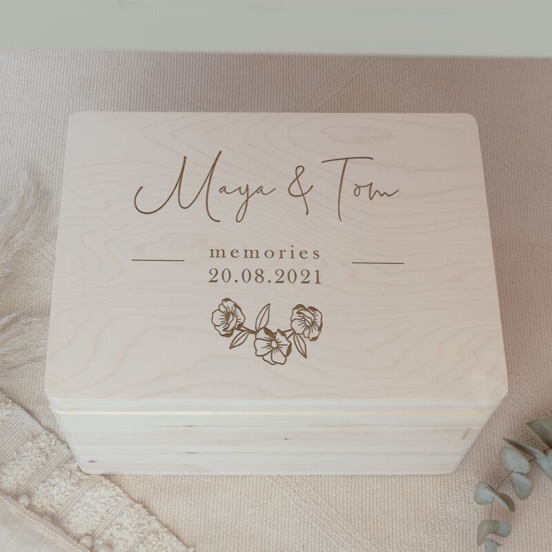 Personalisierte Erinnerungsbox zur Hochzeit "Blumen Memories"