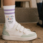 Socken für Kinder zur Einschulung „Endlich Schulkind Rosa“ personalisiert Sublimation