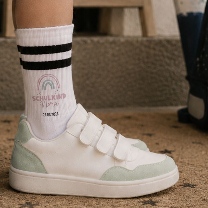 Socken für Kinder zur Einschulung „Regenbogen Rosa“ personalisiert Sublimation
