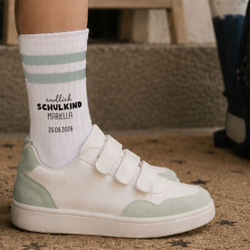Socken für Kinder zur Einschulung „Schulkind Druckschrift“ personalisiert Sublimation