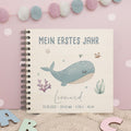 Personalisiertes Babybuch bunt bedruckt "Wal"