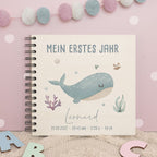 Personalisiertes Babybuch bunt bedruckt "Wal"