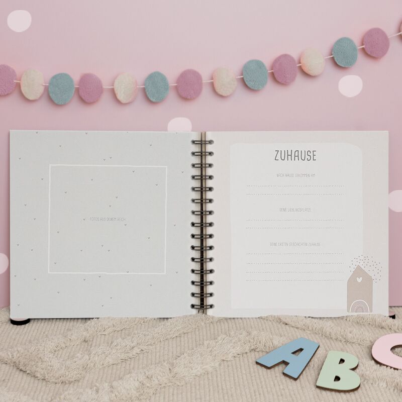 Personalisiertes Babybuch bunt bedruckt "Wal"