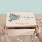 Erinnerungsbox Taufgeschenk "Taube mit Kind" Aquarell