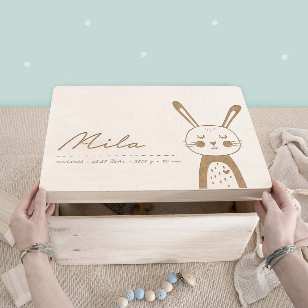 Erinnerungskiste „Hase“ personalisiert Gravur