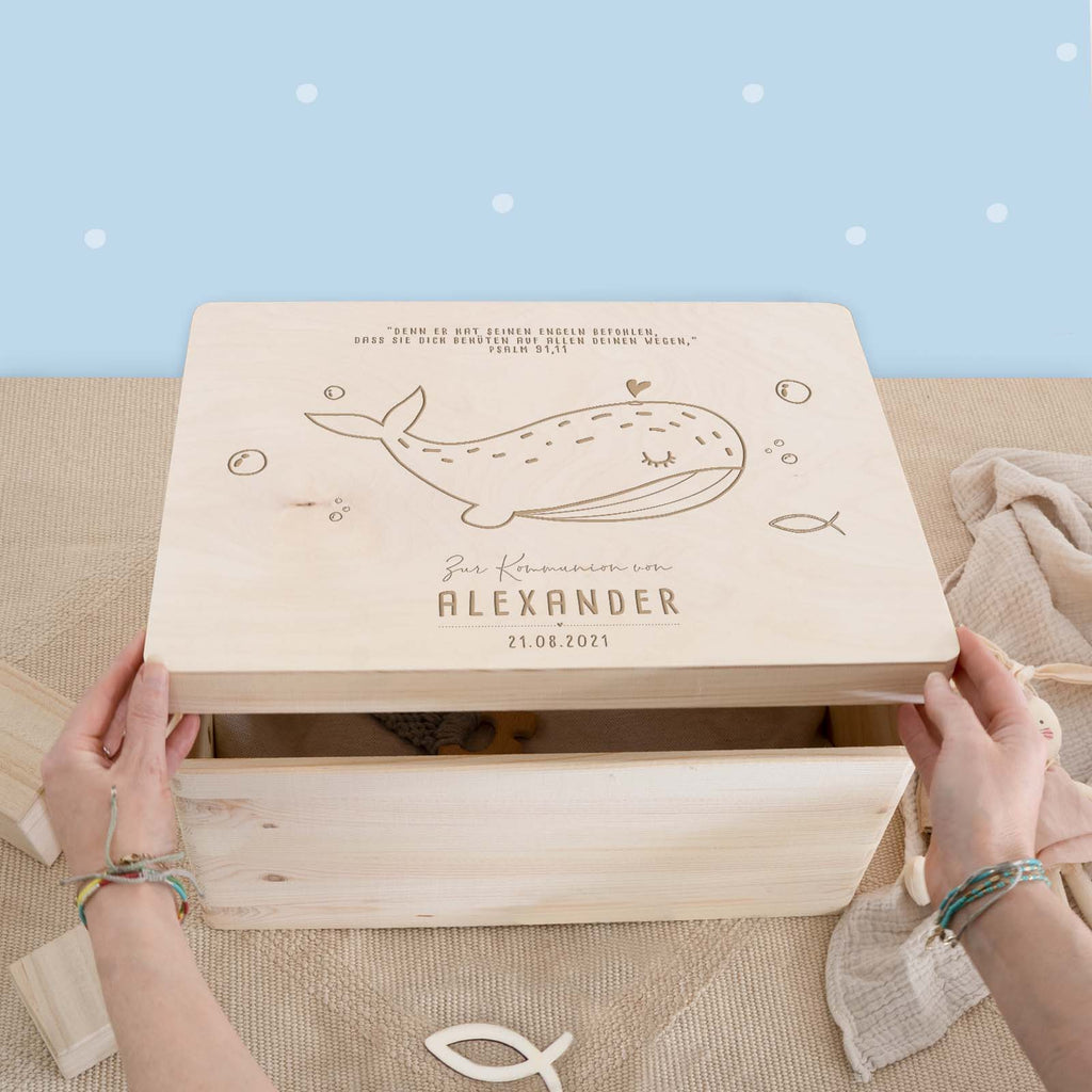Erinnerungsbox Geschenk zur Kommunion "Wal" Gravur
