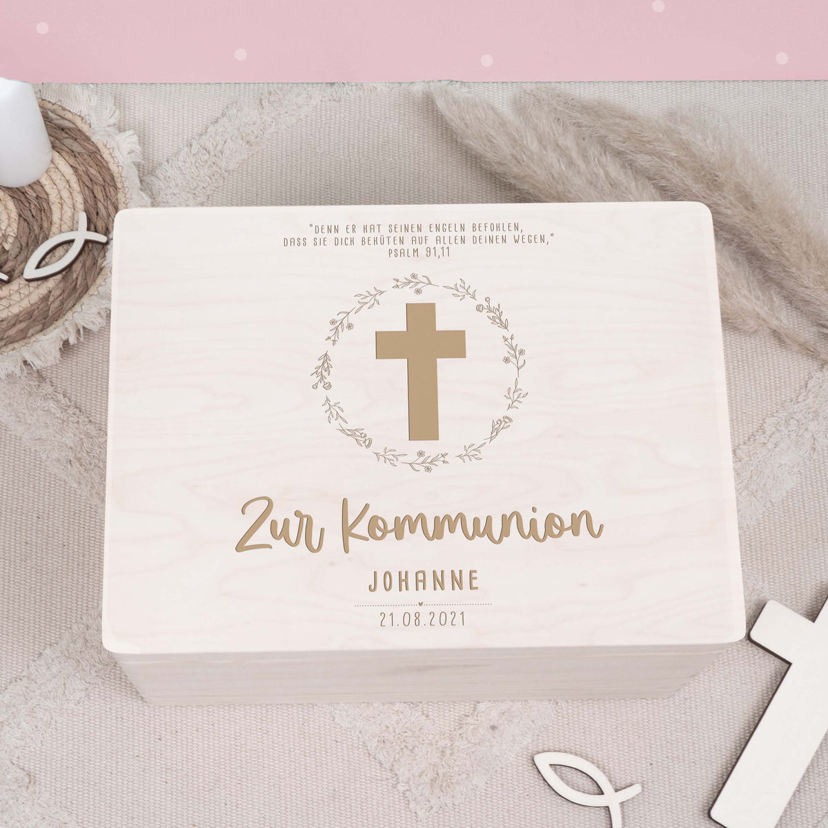 Erinnerungsbox Geschenk zur Kommunion "Kreuz mit Blumen" Gravur