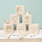 Personalisierte Holzspardose Geschenk zur Kommunion "Blumenkranz" Gravur