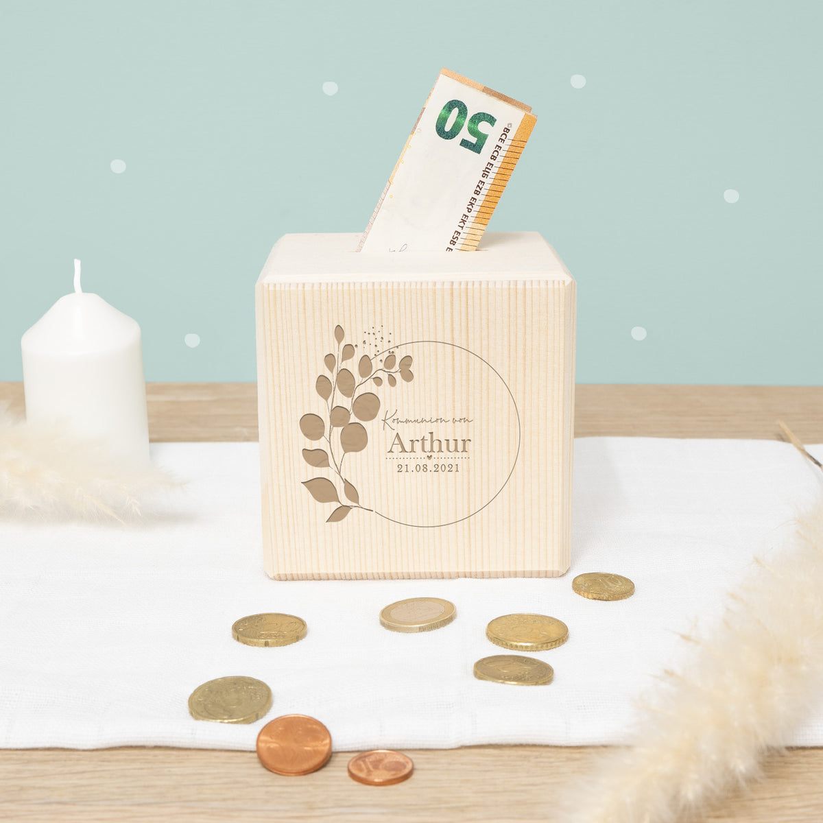 Personalisierte Holzspardose Geschenk zur Kommunion "Eukalyptus" Gravur