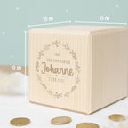 Personalisierte Holzspardose Geschenk zur Kommunion "Blumenkranz" Gravur