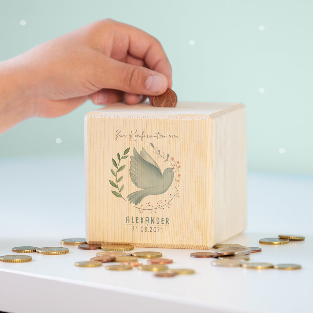 Holzspardose zur Konfirmation „Taube im Kranz“ (10×10×10 cm) Aquarell personalisiert Druck