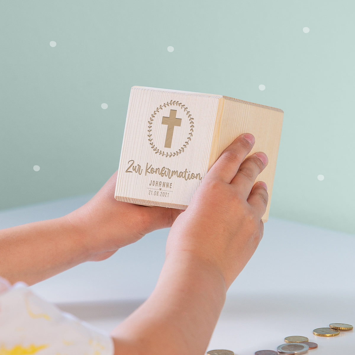 Personalisierte Holzspardose Geschenk zur Konfirmation "Kreuz" Gravur
