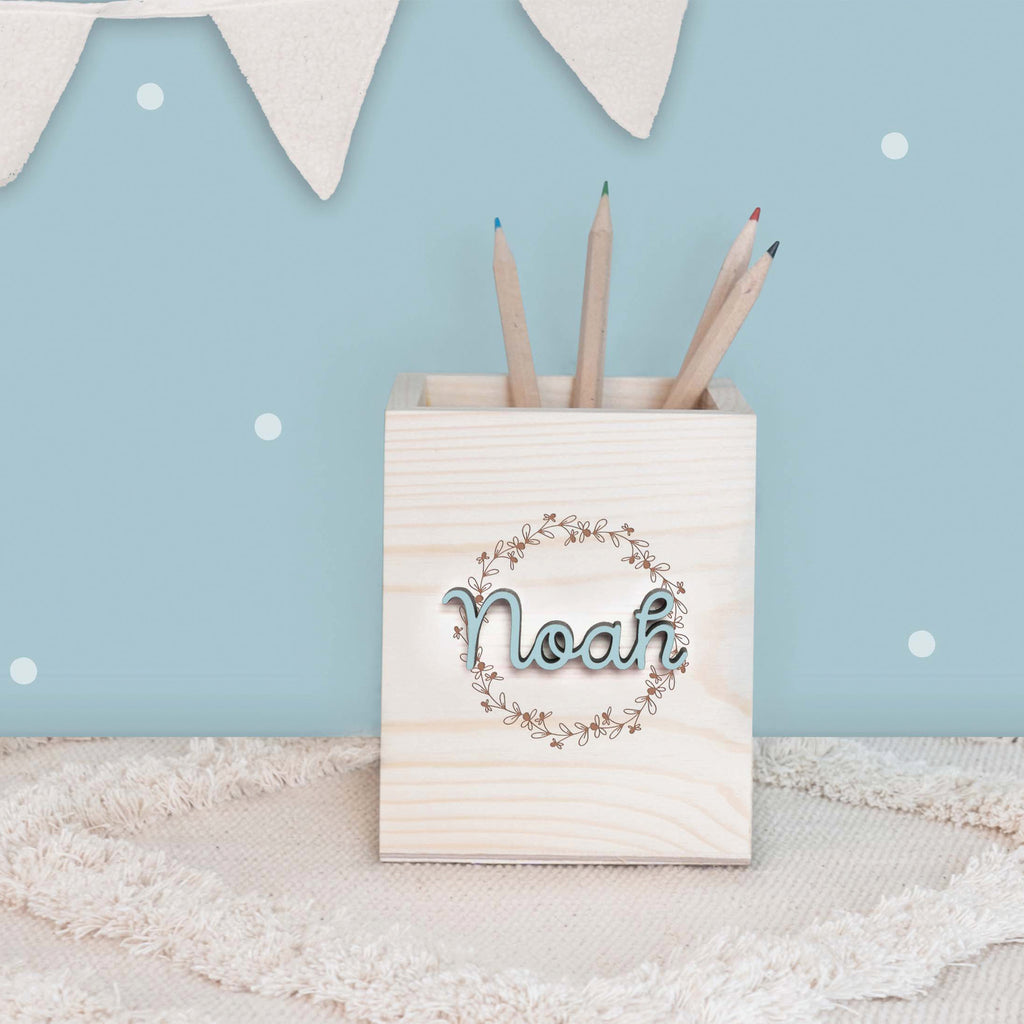 Personalisierter Stiftehalter "Blumenkranz"-Gravur mit 3D-Name