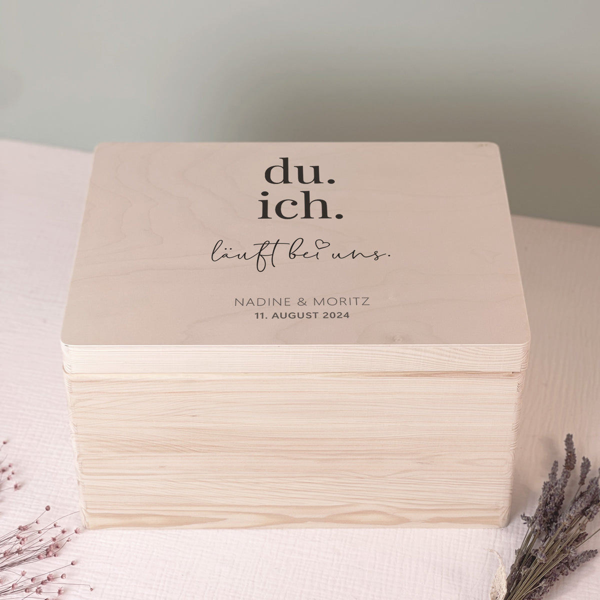 Personalisierte Erinnerungsbox zur Hochzeit Aquarell "läuft bei uns"