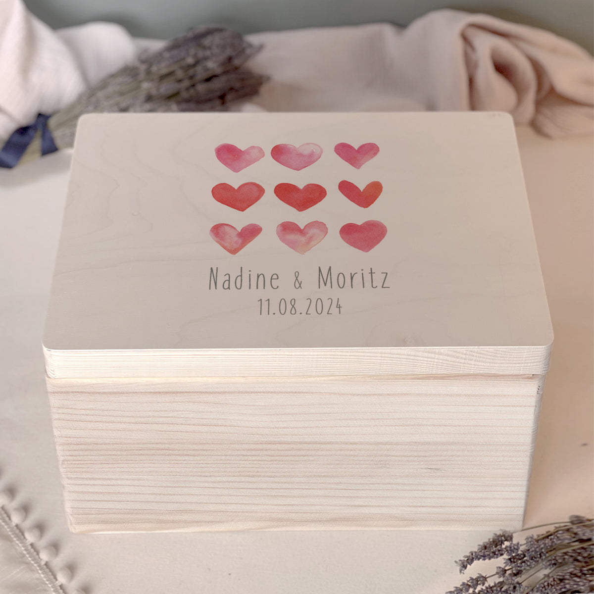 Personalisierte Erinnerungsbox zur Hochzeit Aquarell "9 rote Herzen"