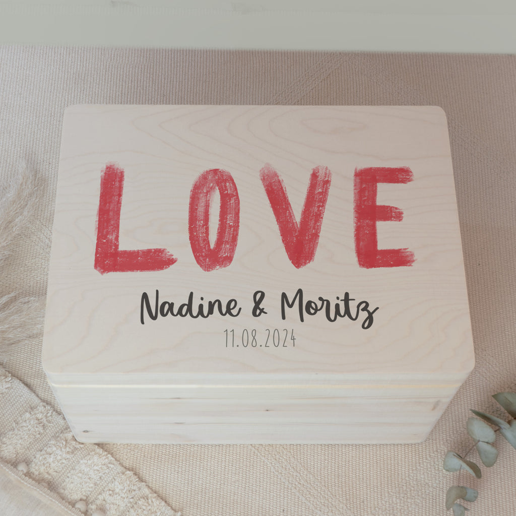 Personalisierte Erinnerungsbox zur Hochzeit Aquarell "LOVE Rot"