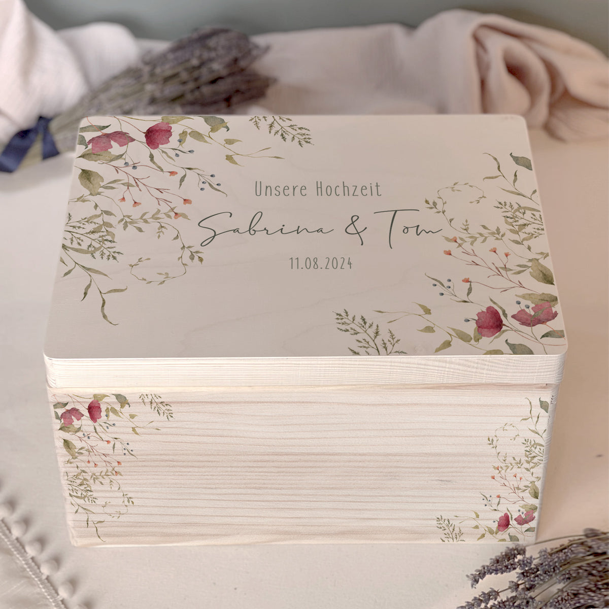 Personalisierte Erinnerungsbox zur Hochzeit Aquarell "Rote Blumen in der Ecke"