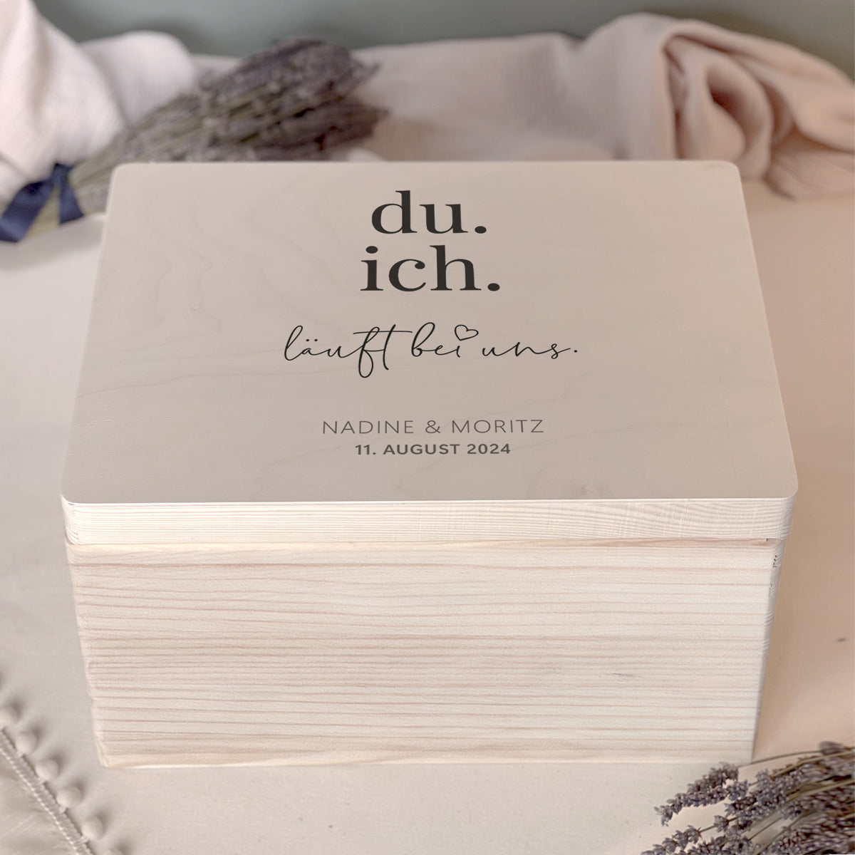 Personalisierte Erinnerungsbox zur Hochzeit Aquarell "läuft bei uns"
