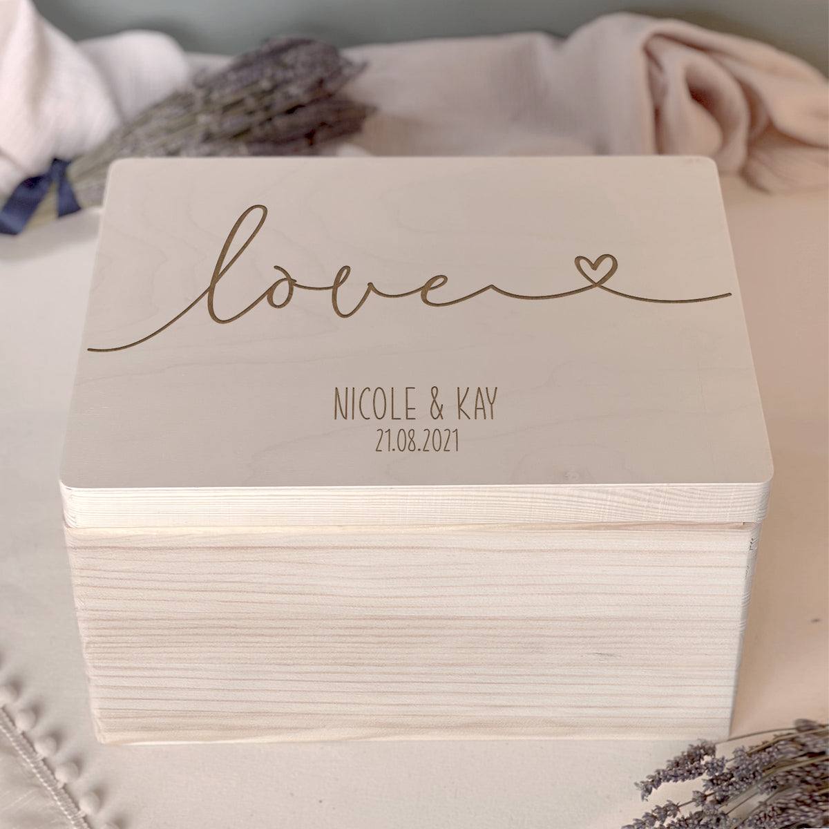 Personalisierte Erinnerungsbox zur Hochzeit "Love"