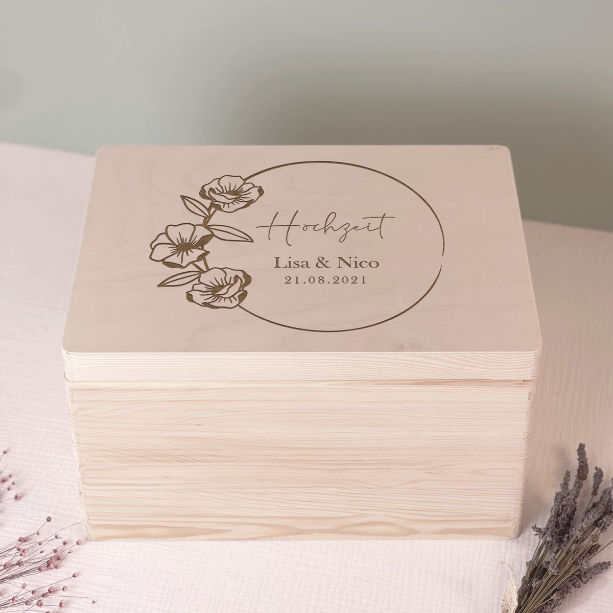 Personalisierte Erinnerungsbox zur Hochzeit "Blumenkreis"