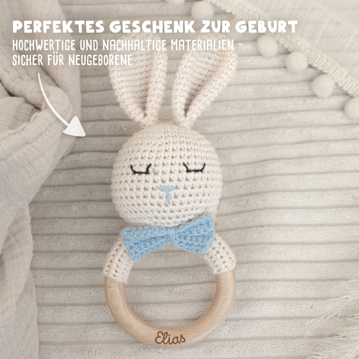 Personalisierte Babyrassel "Hasenjunge"