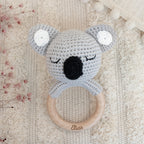 Personalisierte Babyrassel "Koala"