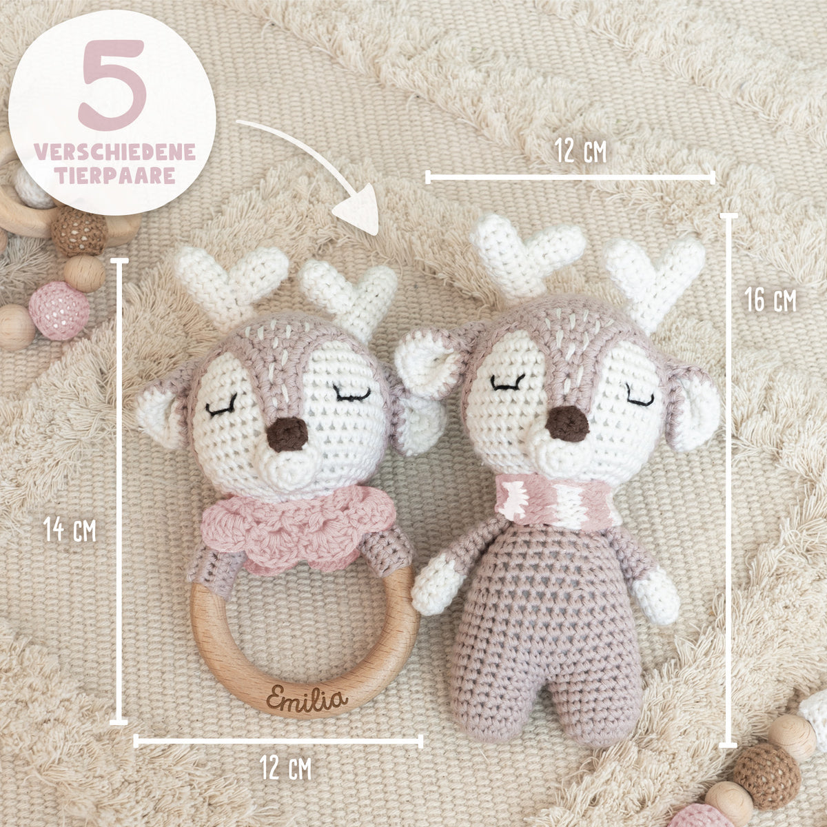 Set aus personalisierter Babyrassel und Kuscheltier "Reh"