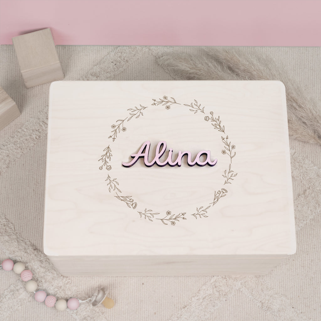 Erinnerungskiste 3D-Name „Blumenkranz“ personalisiert Laser