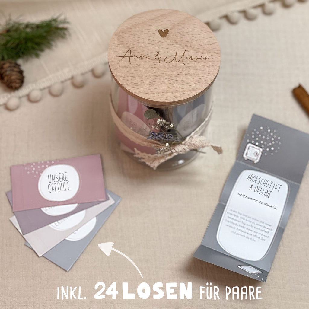 Personalisierter Paar-Adventskalender mit 24 Losen Gravur "Herz"