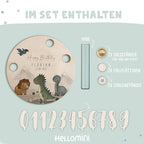 Personalisierter Geburtstagsteller Dinowelt mit Kerzenhalter, Vase & Jahreszahlen