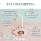 Personalisierter Geburtstagsteller Löwe mit Kerzenhalter, Vase & Jahreszahlen
