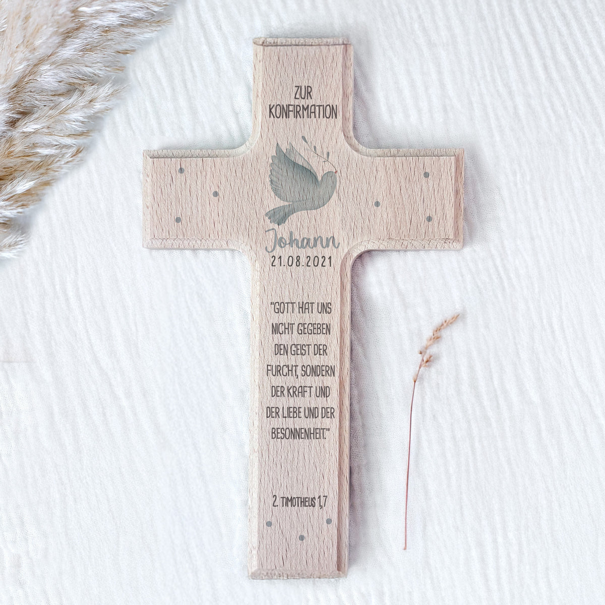 Personalisiertes Kreuz zur Konfirmation Aquarell "Taube"
