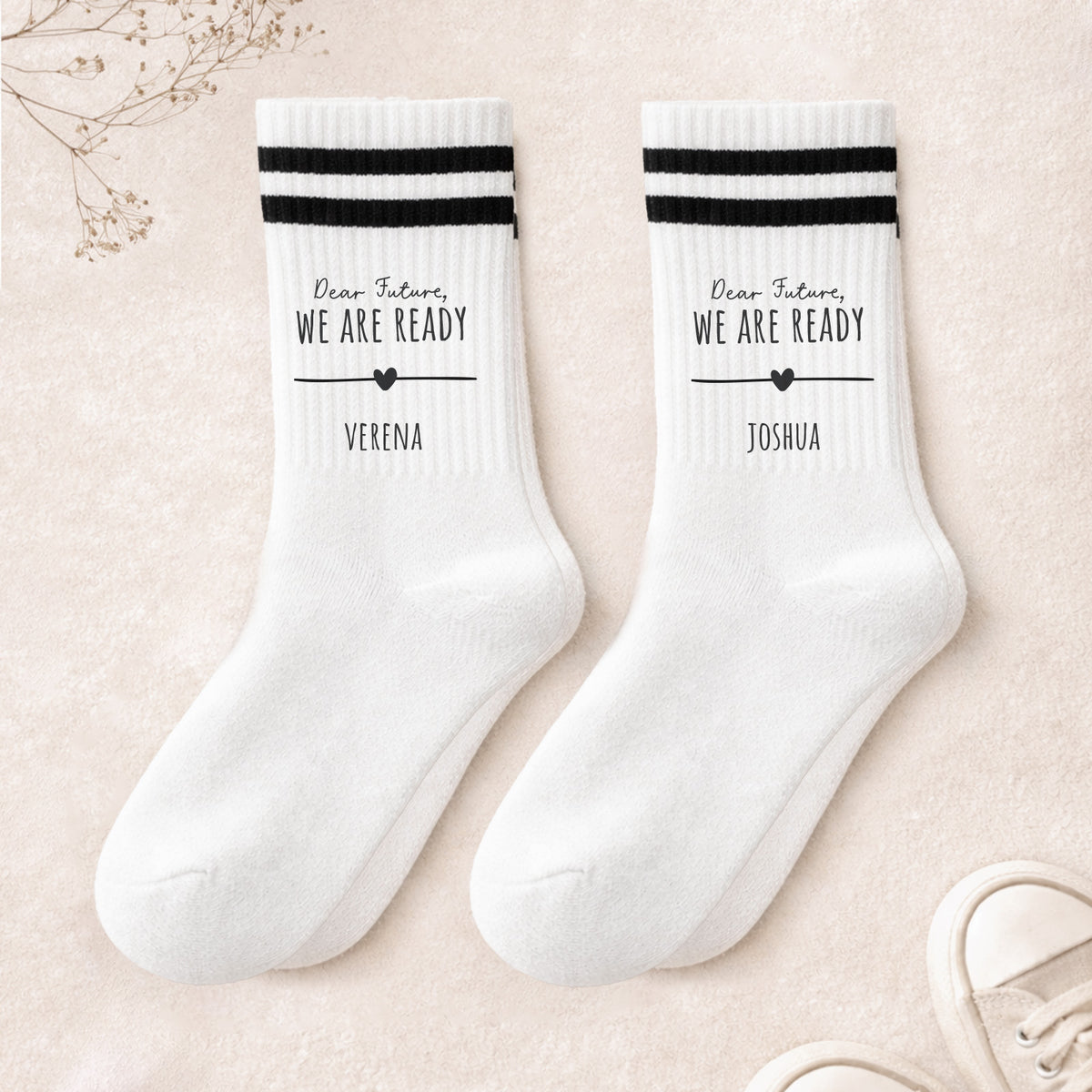 Personalisiertes Socken-Set zur Hochzeit "Dear Future, We Are Ready"