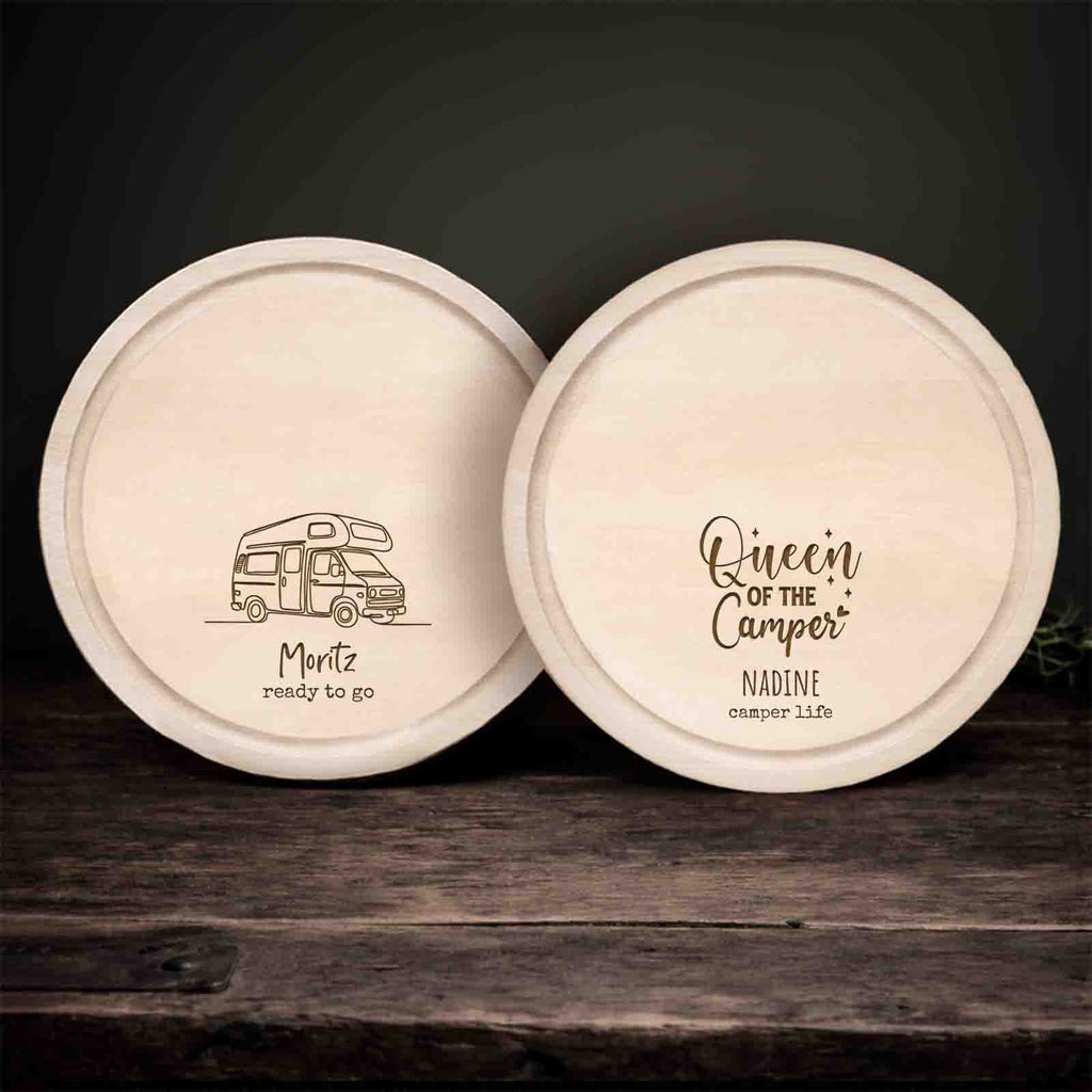 Frühstücksbrettchen rund Buche „Camping“ personalisiert Gravur