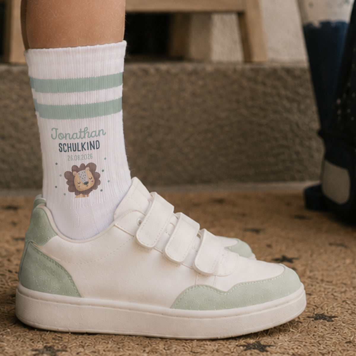 Socken für Kinder zur Einschulung „Löwe“ personalisiert Sublimation