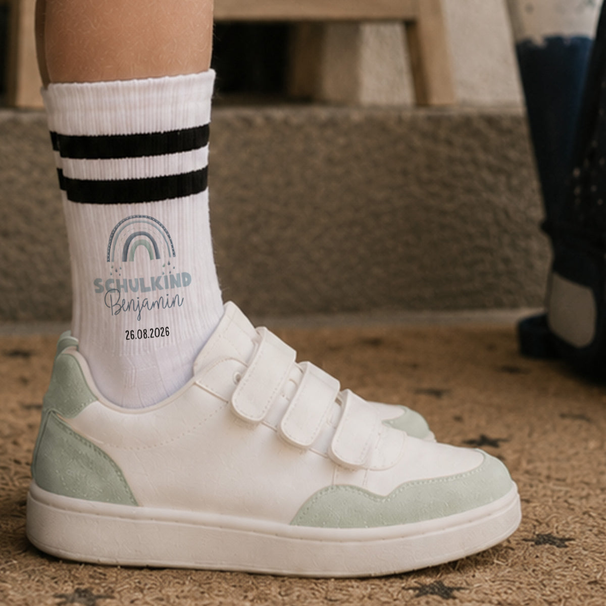 Socken für Kinder zur Einschulung „Regenbogen Blau“ personalisiert Sublimation