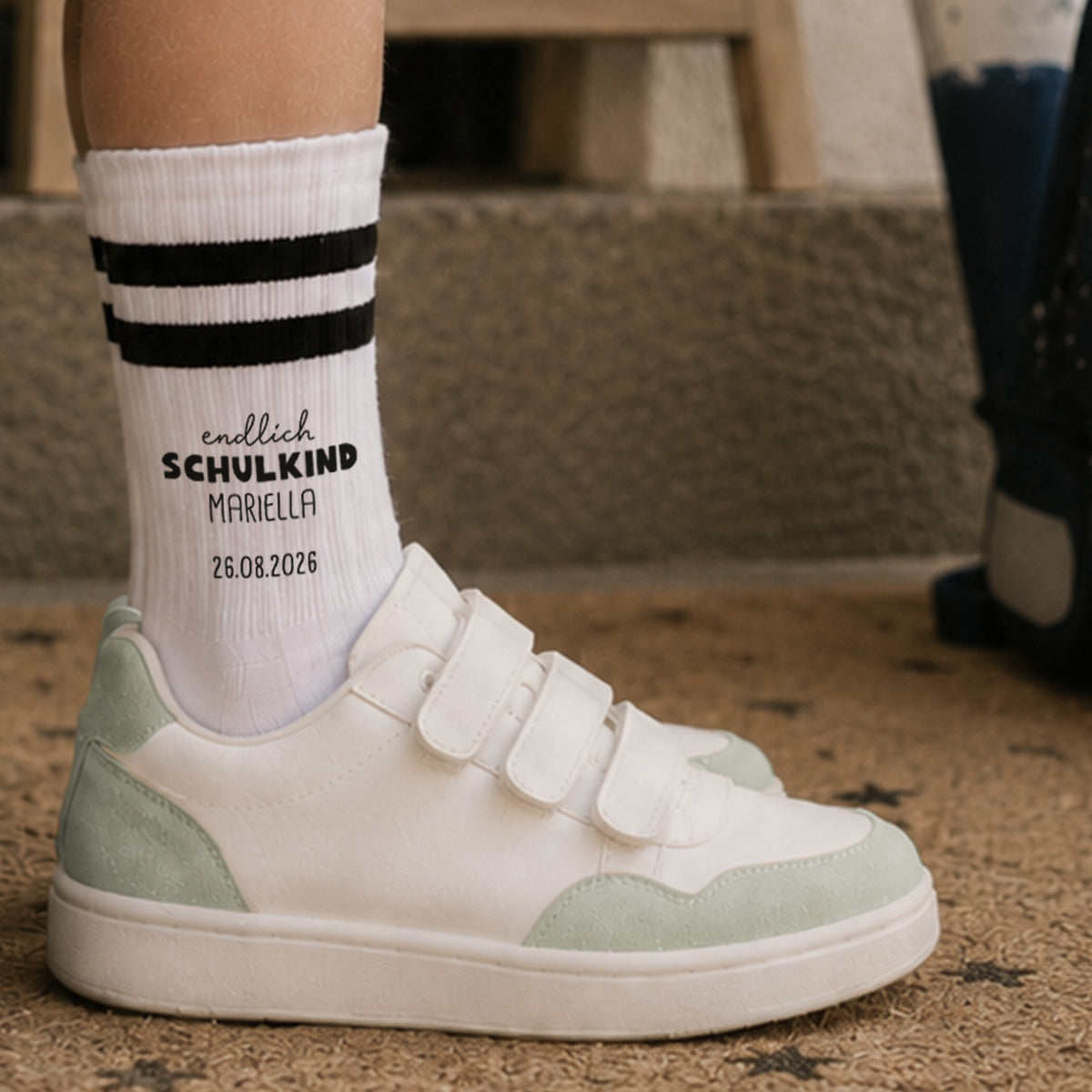 Socken für Kinder zur Einschulung „Schulkind Druckschrift“ personalisiert Sublimation