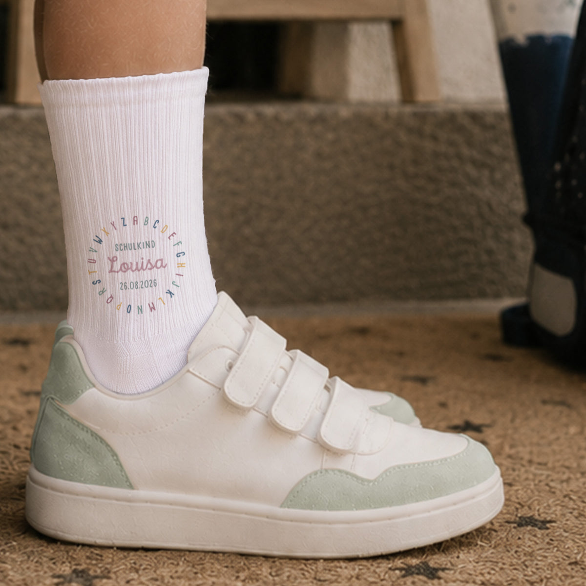 Socken für Kinder zur Einschulung „Buchstabenkreis Rosa“ personalisiert Sublimation