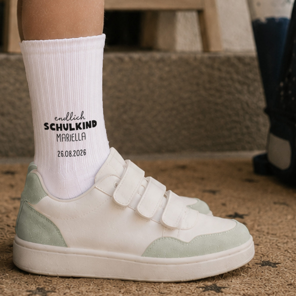 Socken für Kinder zur Einschulung „Schulkind Druckschrift“ personalisiert Sublimation