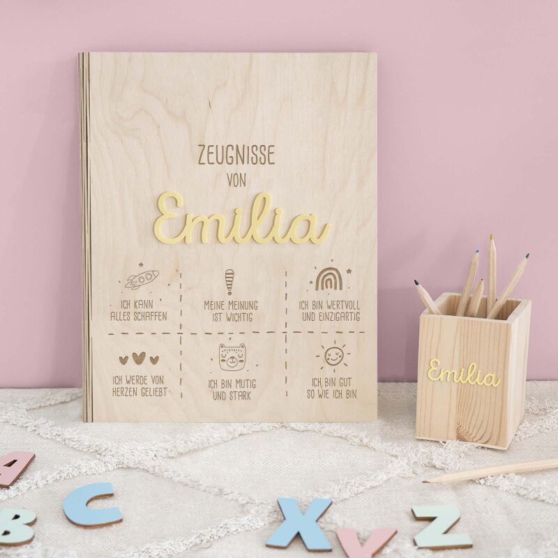 Zeugnismappe Holz Ringbuch mit 3D-Name "Affirmation"