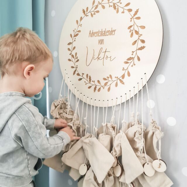 Advent calendar "Wreath of twigs" personalized for child