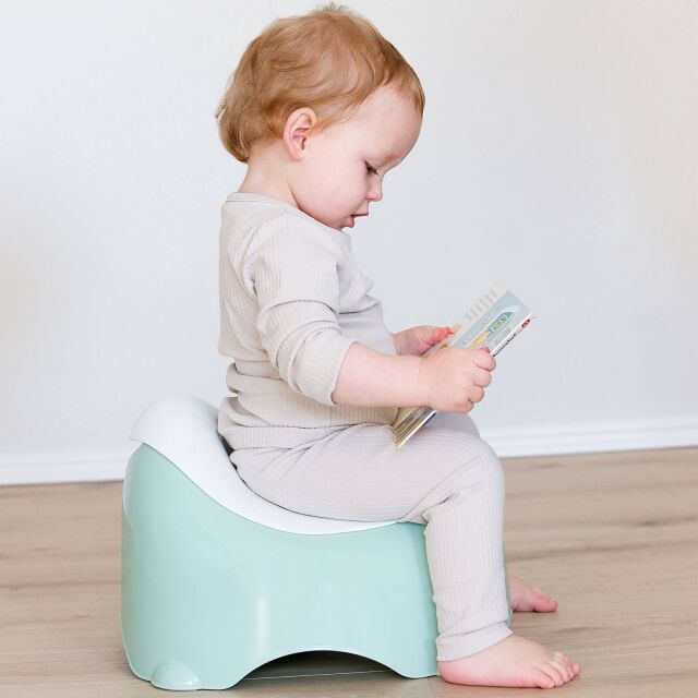 Potty with removable inner pot BPA free