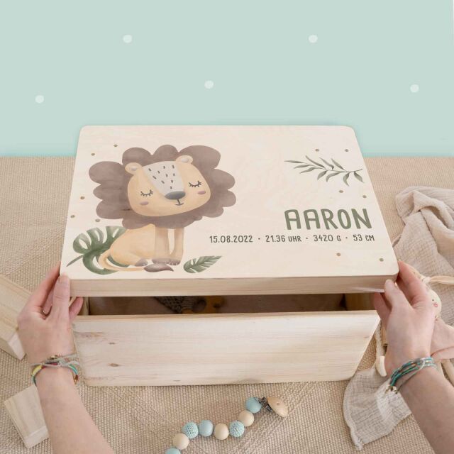 Memory box "Lion" watercolor personalized for child & baby