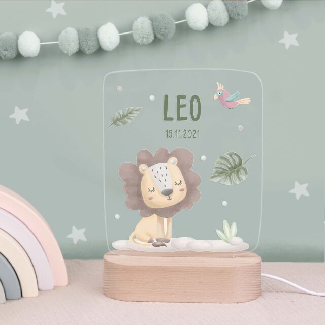 Buntes LED Kinder Nachtlicht Personalisiert Löwe in rechteckiger Form aus Acrylglas mit USB-Anschluss