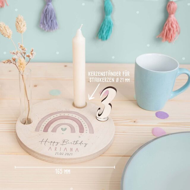 Personalisierter Geburtstagsteller Regenbogen rosa mit Kerzenhalter, Vase & Jahreszahlen